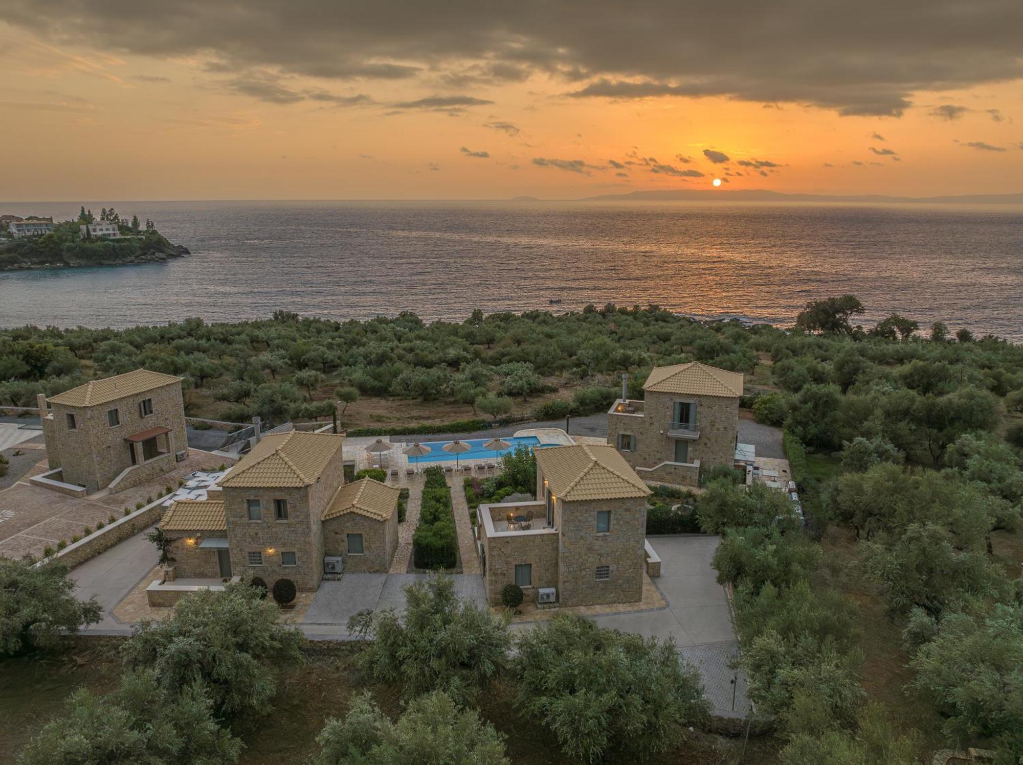Mythos Villas Stoupa Luaran gambar