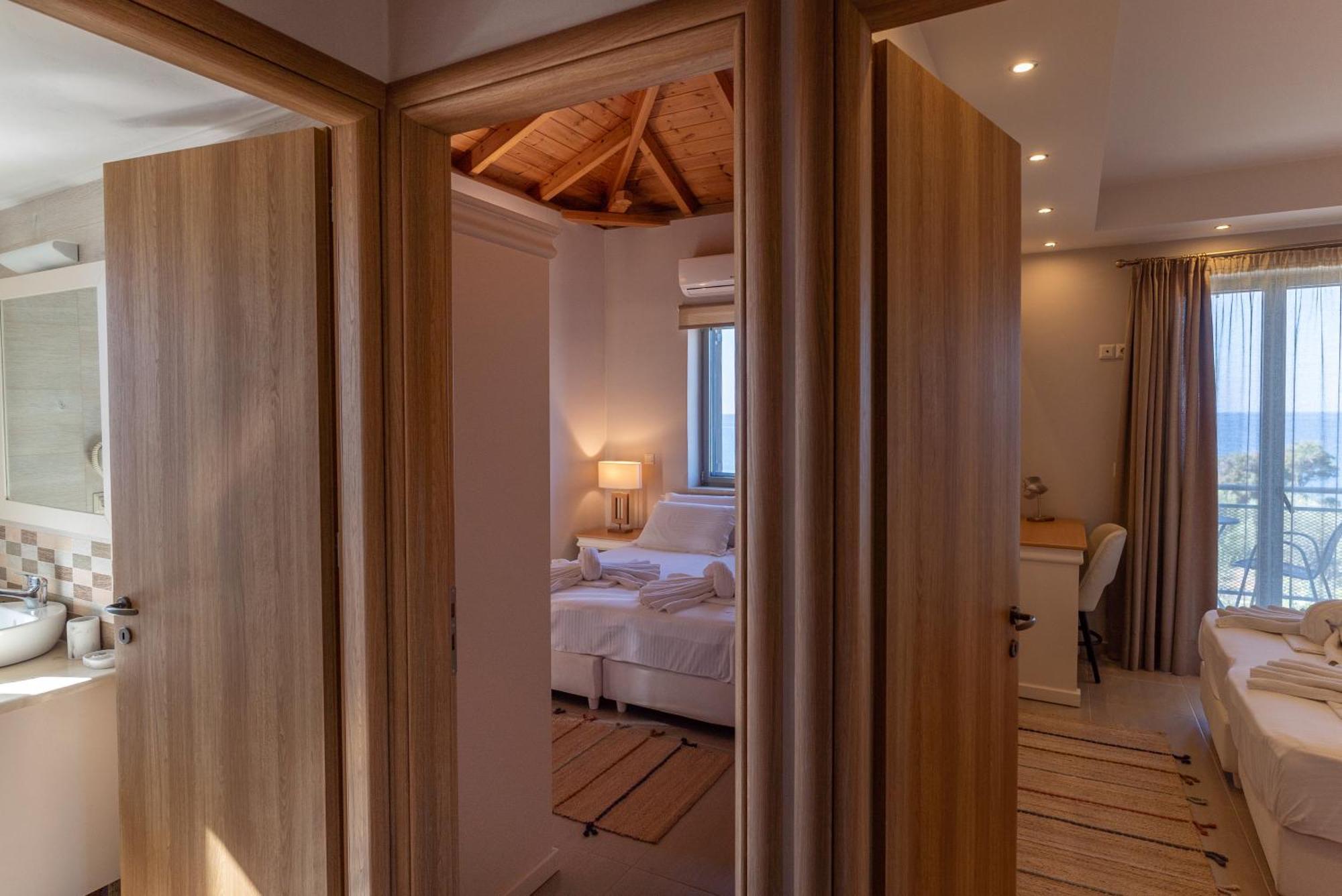 Mythos Villas Stoupa Luaran gambar