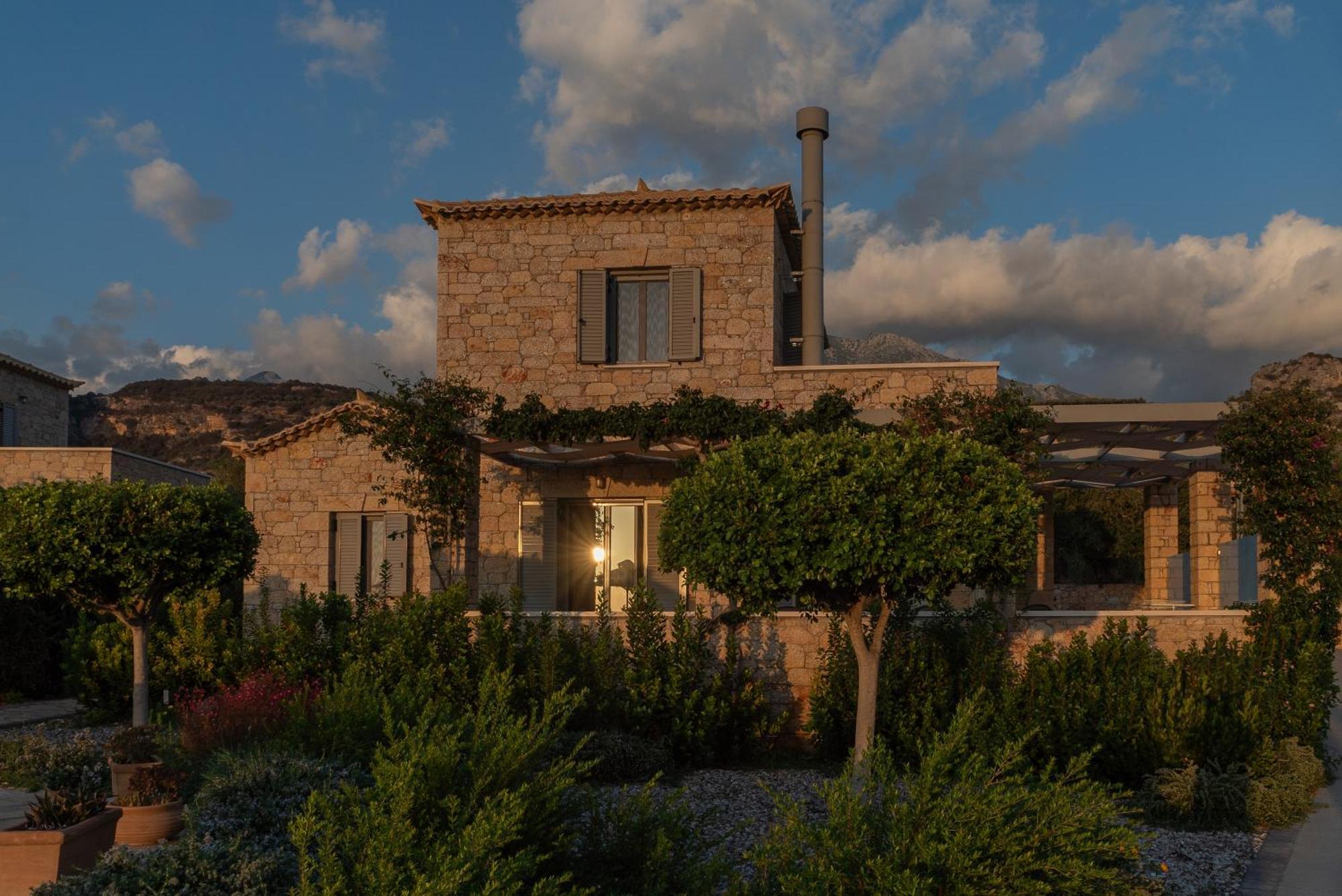 Mythos Villas Stoupa Luaran gambar