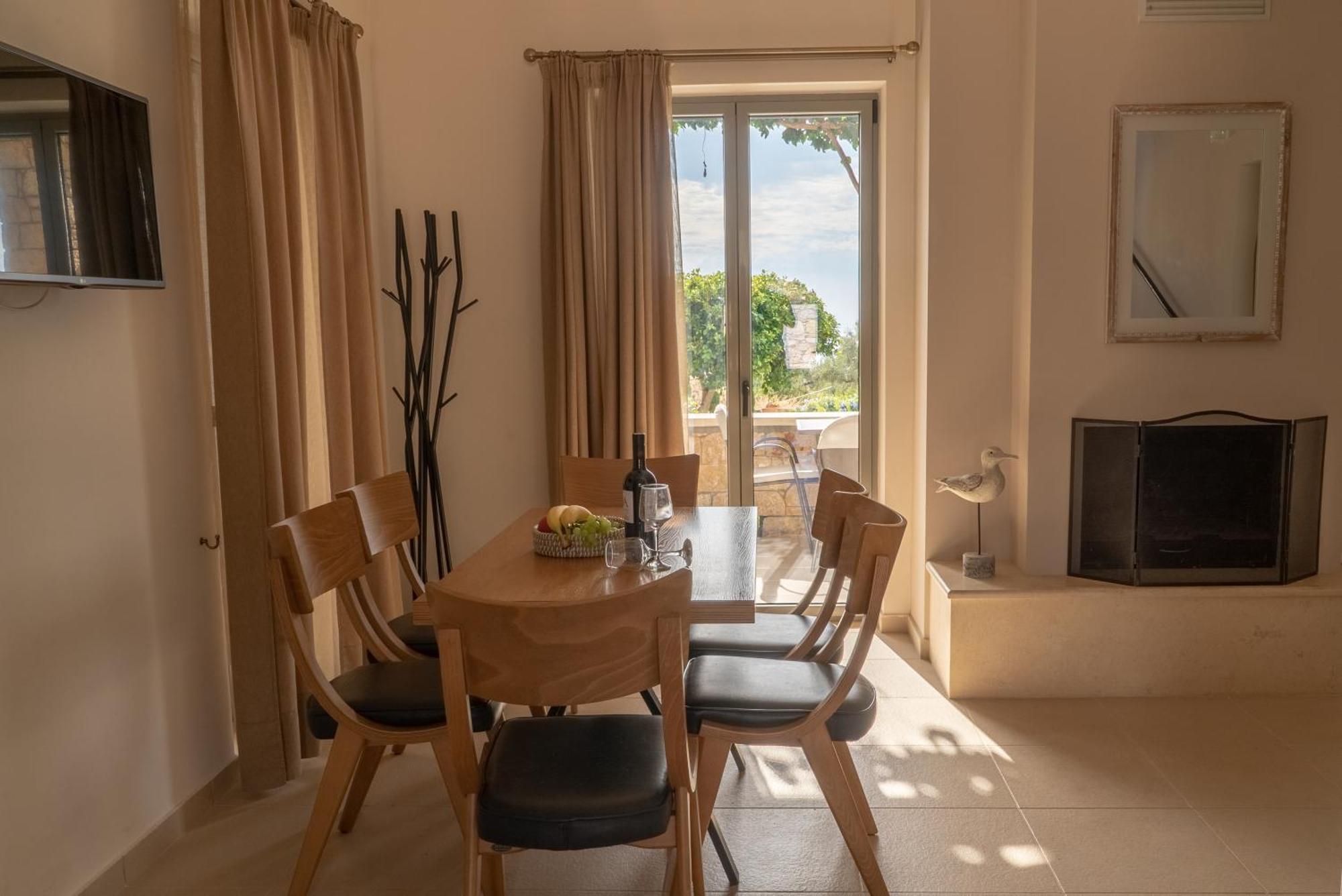 Mythos Villas Stoupa Luaran gambar